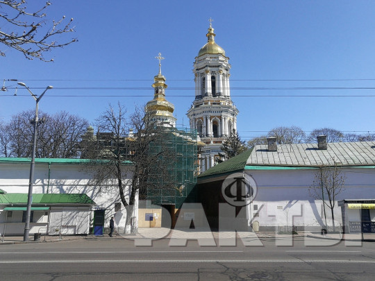 Карантин — не указ: глава УПЦ заявил, что в храмах пасхальные богослужения будут (видео)