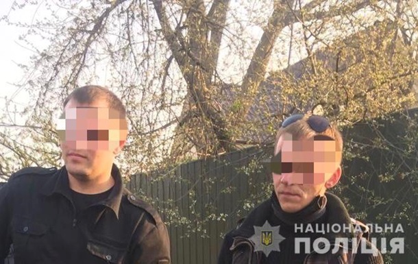 Под Киевом за поджог травы задержали двоих мужчин
