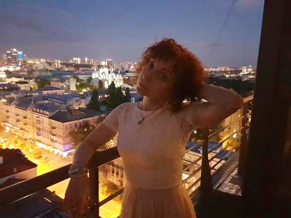 Наталия Орлянская: «Пугаю маму отрешенным взглядом. Говорит: кажется, будто смотрю сквозь и куда-то очень далеко» (часть 7)