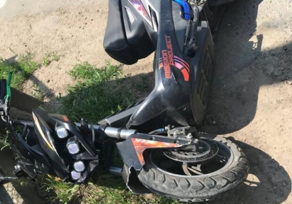 В Одессе в ДТП пострадала 16-летняя водитель скутера и пассажир: подробности 