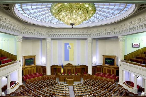 
"Слуга народа" и "Оппозиционная платформа – За жизнь" лидируют на парламентских выборах, – опрос
