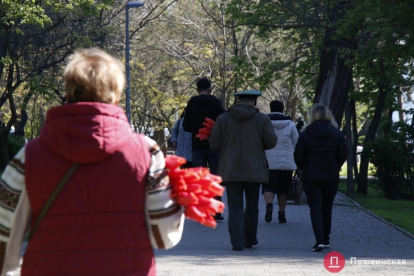 Одесса отмечает День победы: что происходит на Аллее Славы. Фото