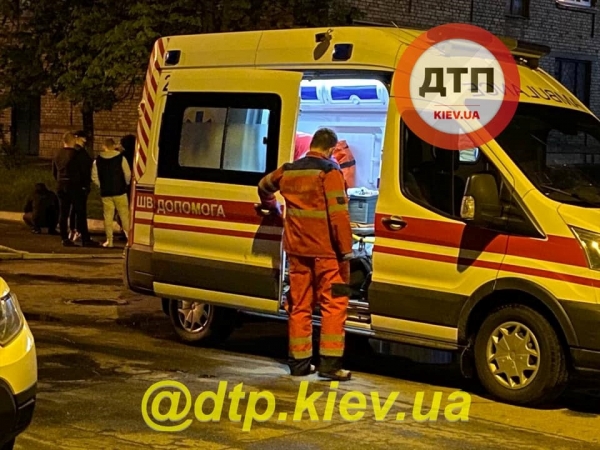 В Киеве массовая драка закончилась поножовщиной