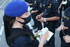 Впервые в Украине: в Одессе женщина-нацгвардеец возглавила патрулирование города  