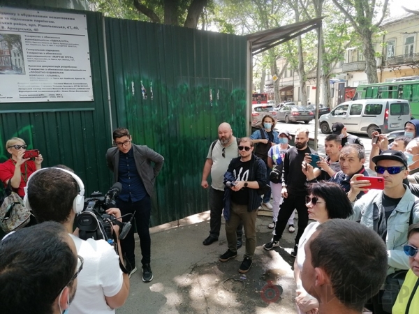 В центре Одессы безрезультатно помитинговали против сноса старинного здания