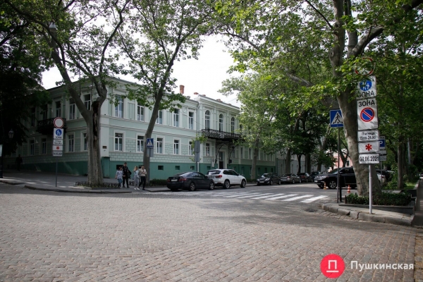 За несколько часов до запуска пешеходная зона в Одессе «потеряла» два квартала. Фото