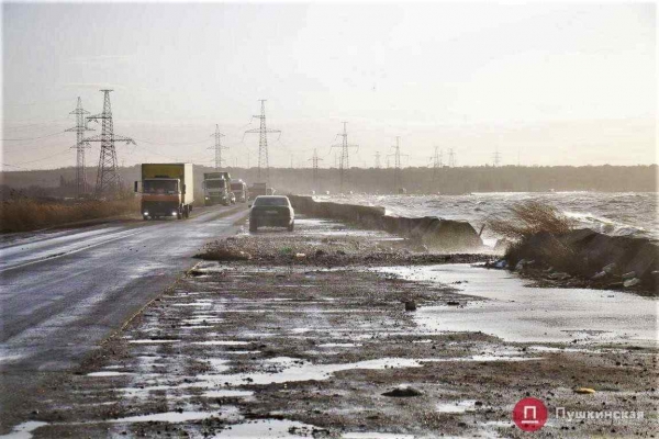 Расширят дорогу, займутся дамбой, но будет дорого: подробности перестройки Объездной у Хаджибейского лимана