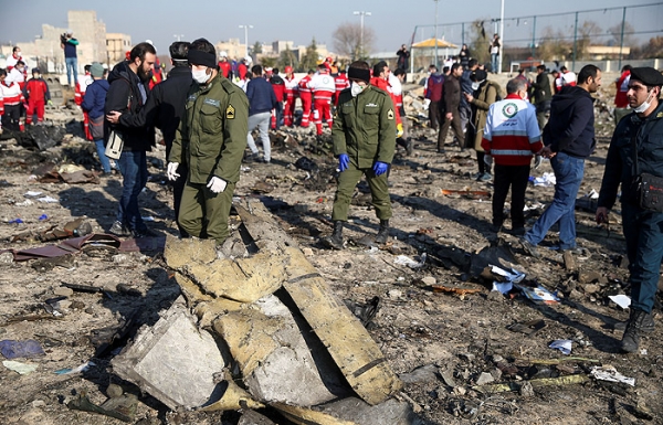 Иран хочет выплатить по 150 тысяч долларов семьям погибших в сбитом им самолёте Тегеран — Киев
