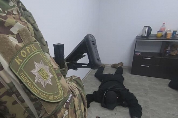 
Полиция задержала главу общественной организации – угрожал предпринимательнице и требовал 80 тыс. грн ежемесячно
