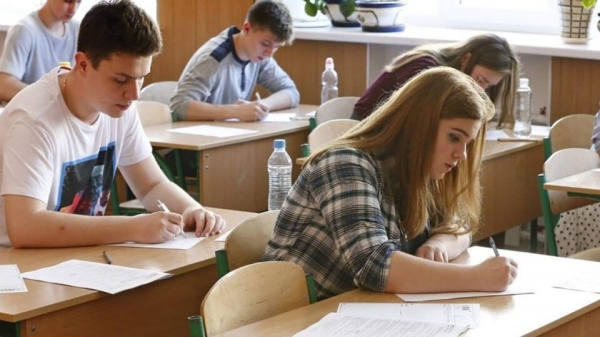 Украинских выпускников обяжут сдавать ВНО еще по одному предмету