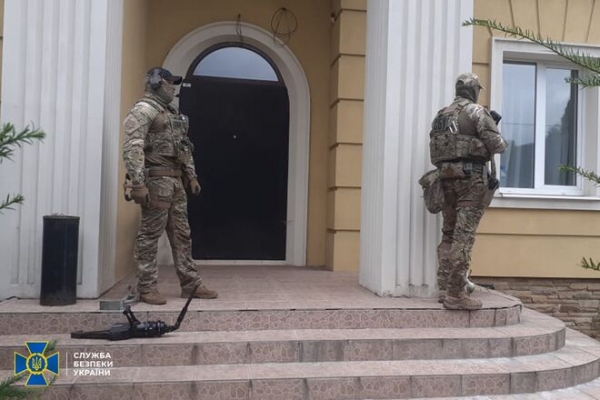
Укрзализныця в разы переплатила за некачественные запчасти из "инновационного материала"
