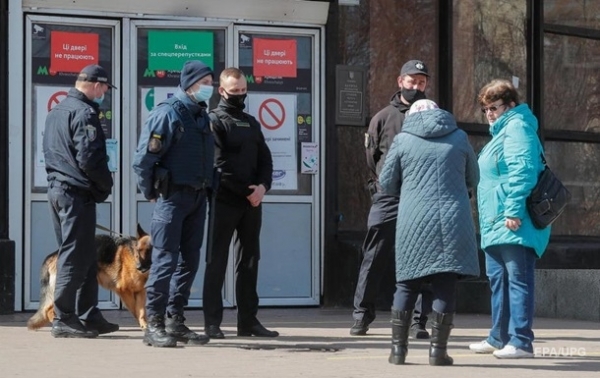 Карантин могут усилить. Как переходят в новые зоныСюжет
