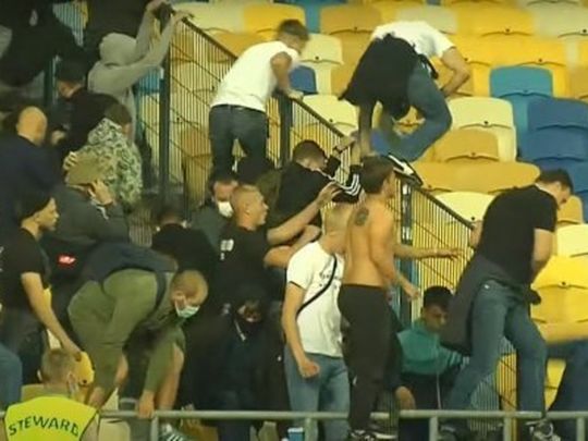 «Динамо» оштрафували на 500 тисяч за мордобій, Селезньова відсторонили за середній палець