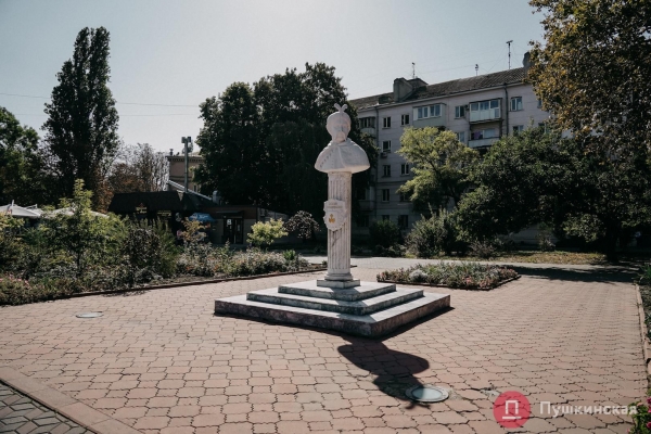 Нетуристическая Одесса, часть 1: смесь времен на окраине Молдаванки. Фоторепортаж