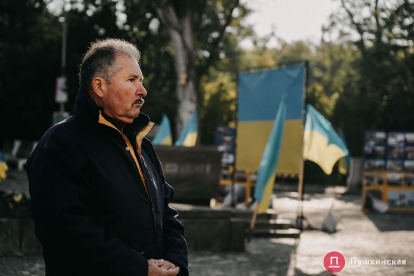 В Одессе почтили памятников защитников Украины. Фоторепортаж