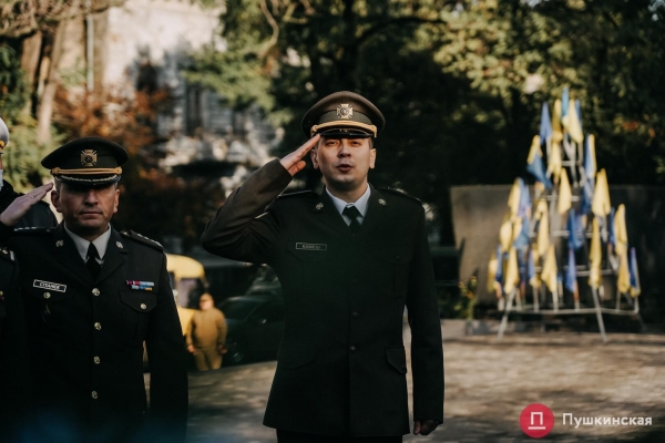 В Одессе почтили памятников защитников Украины. Фоторепортаж