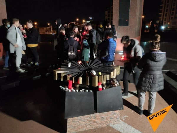 В Молдавии из-за проблем с газом погасили Вечный огонь, но жители Кишинёва заставили его зажечь