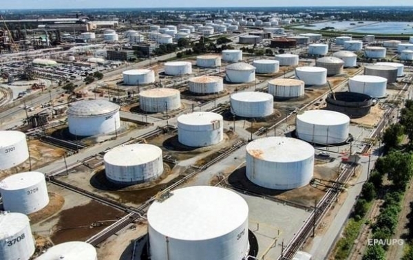 В ОПЕК+ решили не ускорять темпы нефтедобычи 