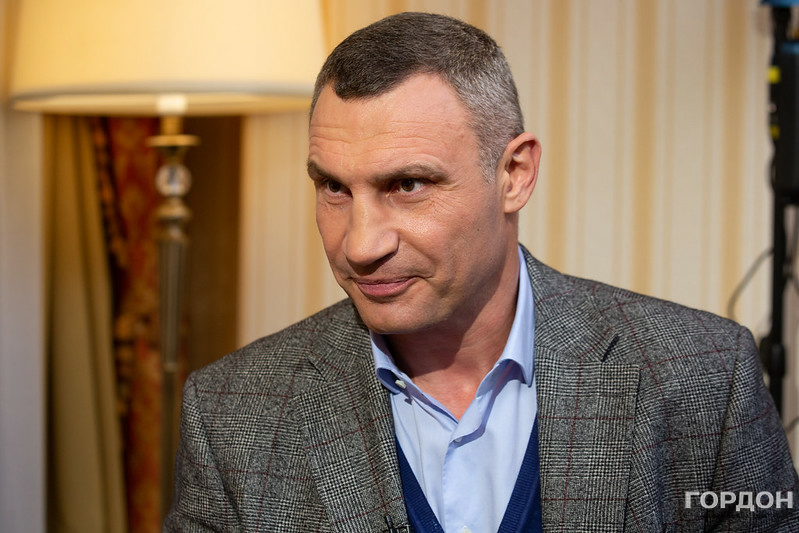 «Чи готовий я до об'єднання з Разумковим? Не відкидаю»: що Віталій Кличко розповів Дмитру Гордону