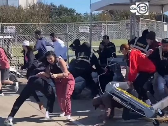 Трагедія у Г'юстоні: у тисняві на концерті Тревіса Скотта загинули 8 людей, 300 постраждали (відео)