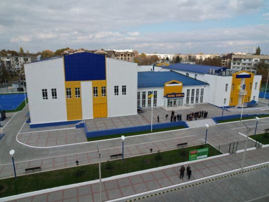 Зеленський в Ізмаїлі оглянув результати «Великого будівництва» — лікарню та Палац спорту