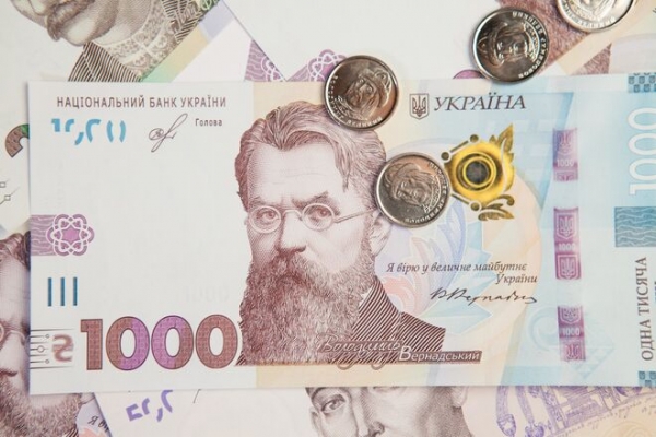 
2021-й стал годом бурной инфляции: как выросли цены на топливо, услуги и недвижимость
