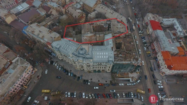 После домов Руссова и Либмана реставрация может переехать на соседний старинный дом
