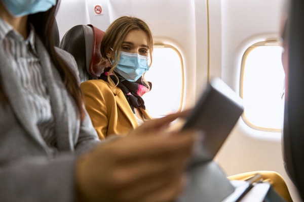
Штамм Омикрон может удвоить риск заражения в самолетах, – IATA
