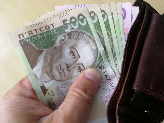 «Мінімалка» у 7800 гривень: одній із груп пенсіонерів піднімуть виплати з 1 січня