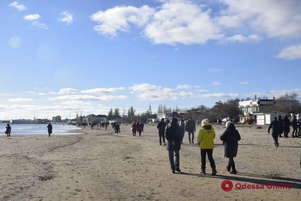 Аншлаг на побережье и в центре города: как одесситы провели 2 января