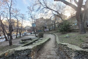 Таинственный уголок Одессы: прогулка по лестнице мертвых
