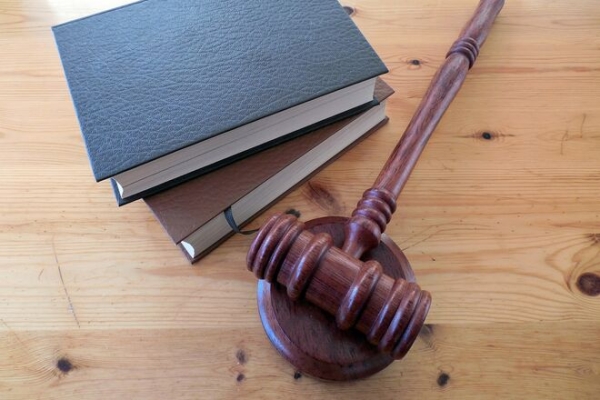 
Верховный суд подтвердил законность вывода Приватбанка с рынка
