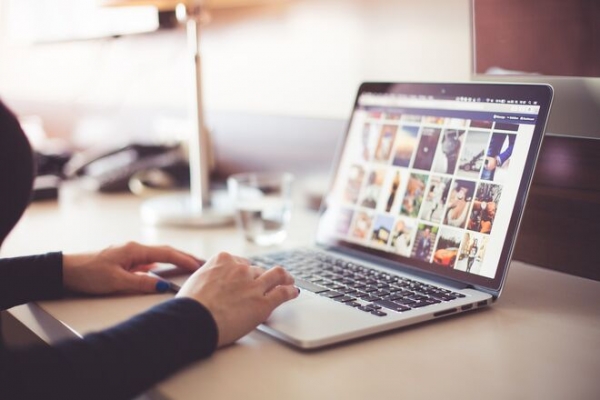 
Квартиры в Украине начали продавать через PornHub
