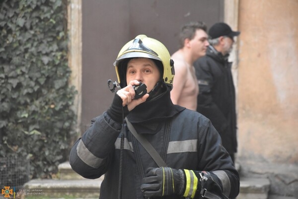 В центре Одессы из-за пожара серьезно пострадал мужчина 