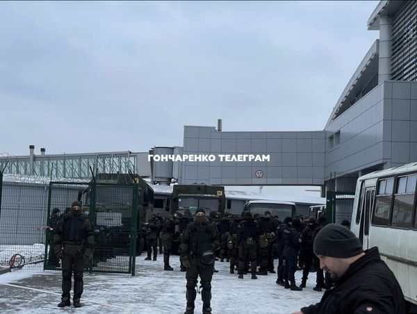 Підозра Порошенку: у ДБР підтвердили, що намагалися вручити повістку експрезиденту (відео)