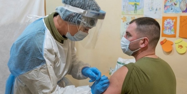Семейным врачам в Украине будут доплачивать за вакцинацию