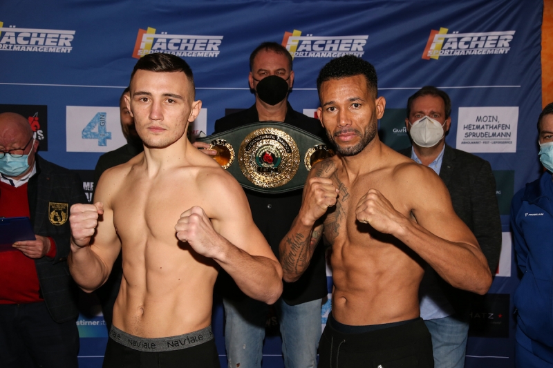 Українець Чухаджян побив боксера з Британії та взяв пояс IBF Inter-Continental: моменти бою