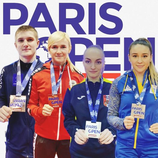 Українська красуня-каратистка Терлюга виграла перше «золото» після весілля: відео фінального бою у Парижі