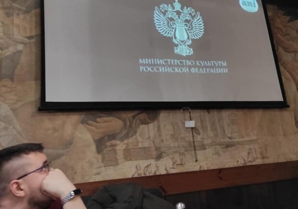 "Ждут оккупантов": одесский общественник заметил в ресторане герб РФ