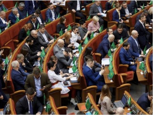 «Слугам народу» заборонили покидати Україну — на них чекає Зеленський, — ЗМІ