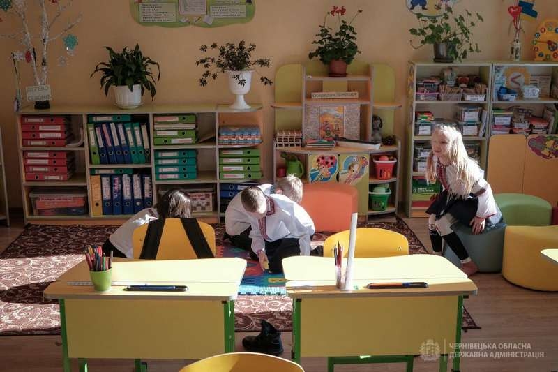 «Велике будівництво» в Чернівецькій області перетворило 10-літній довгобуд на сучасну школу