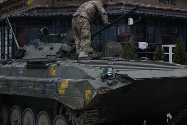 В ВСУ показали военную технику в центре Одессы