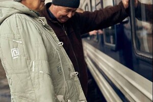 Одесский фотограф показал трогательные кадры эвакуации людей из Одессы