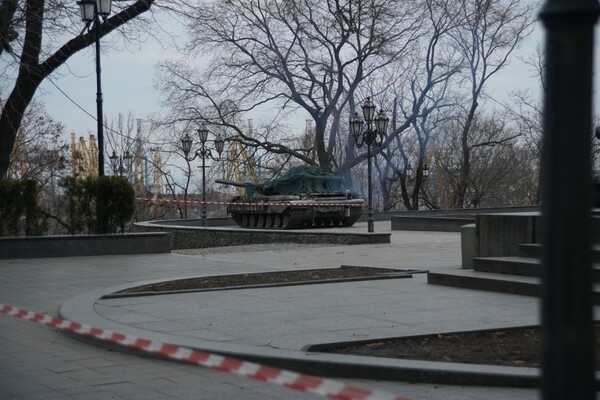 В ВСУ показали военную технику в центре Одессы