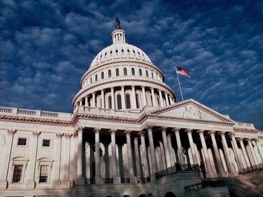 Допомоги надходитиме набагато більше: Конгрес США остаточно схвалив закон про ленд-ліз для України