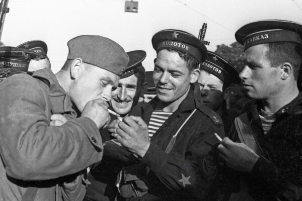 Баррикады, разрушения и оккупация: Одесса во время Второй мировой войны в фотографиях