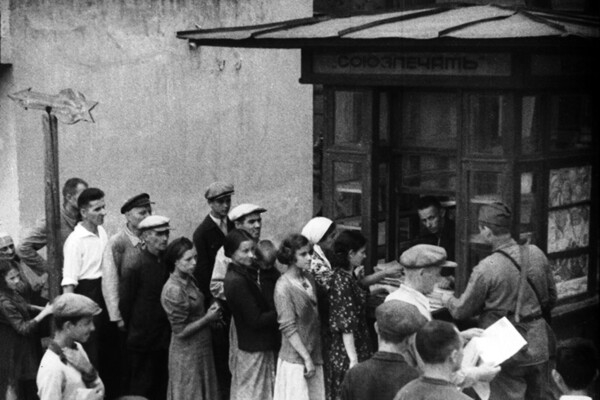 Баррикады, разрушения и оккупация: Одесса во время Второй мировой войны в фотографиях