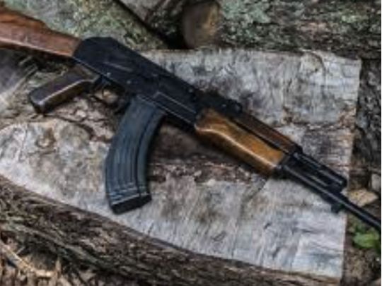 Автомати ледве придатні для стрілянини, є проблеми з набоями: британська розвідка оцінила зброю мобілізованих рашистів