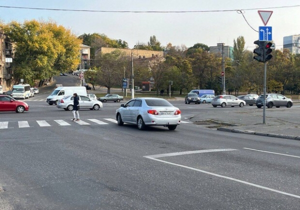 В районе Балковской нанесли дорожную разметку и изменили движение 