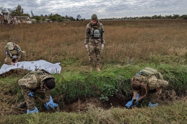 Одесские волонтеры рассказали, как ищут тела бойцов ВСУ и оккупантов 